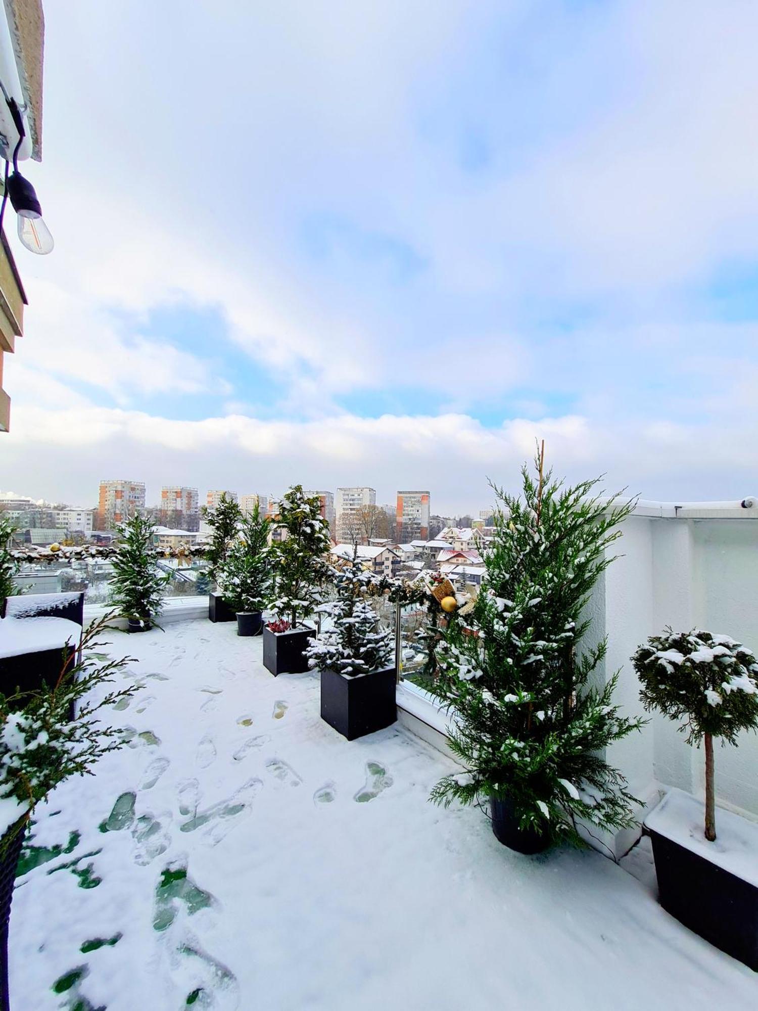 Ferienwohnung Penthouse Aeroport Iasi Exterior foto
