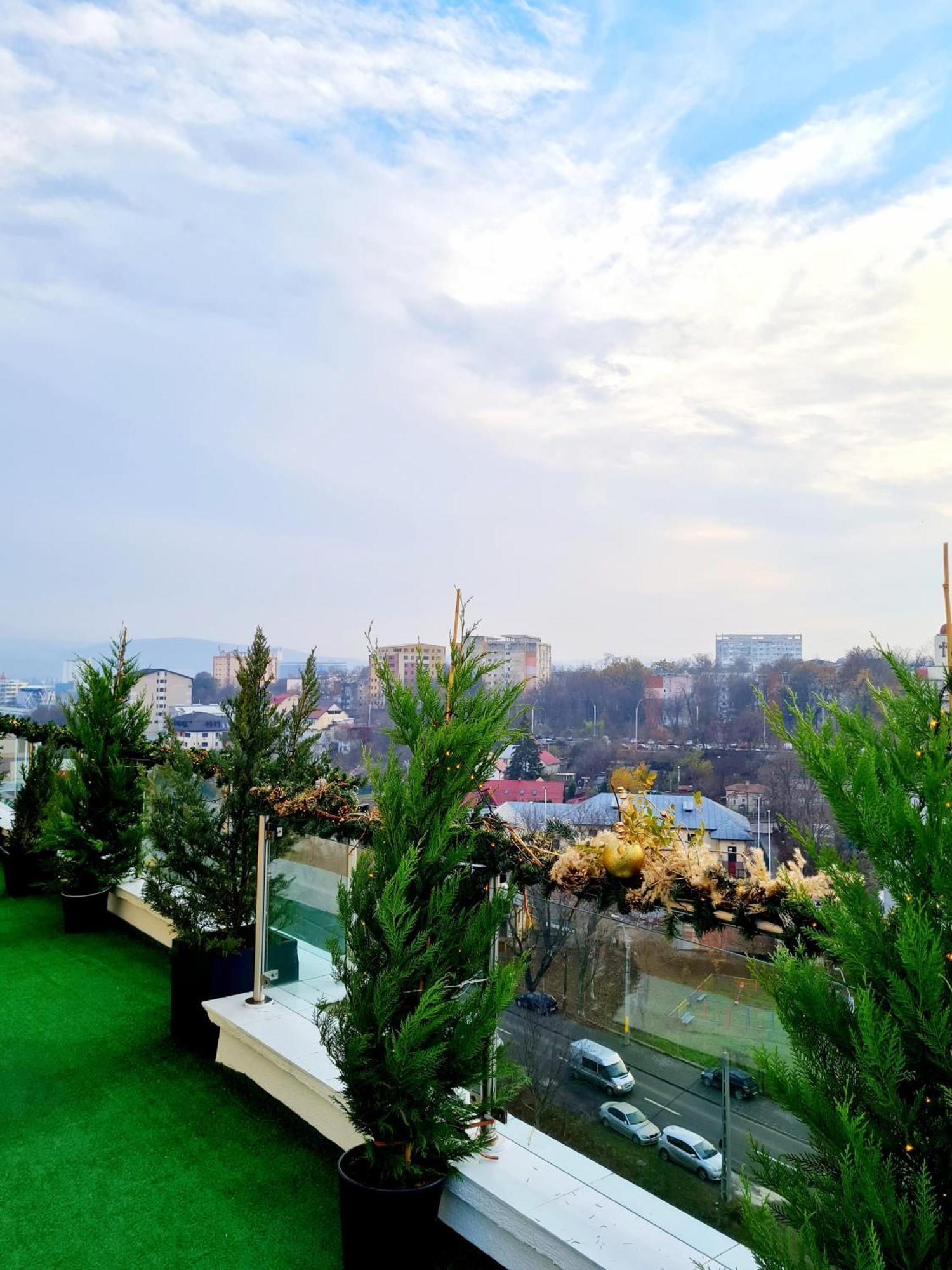 Ferienwohnung Penthouse Aeroport Iasi Exterior foto