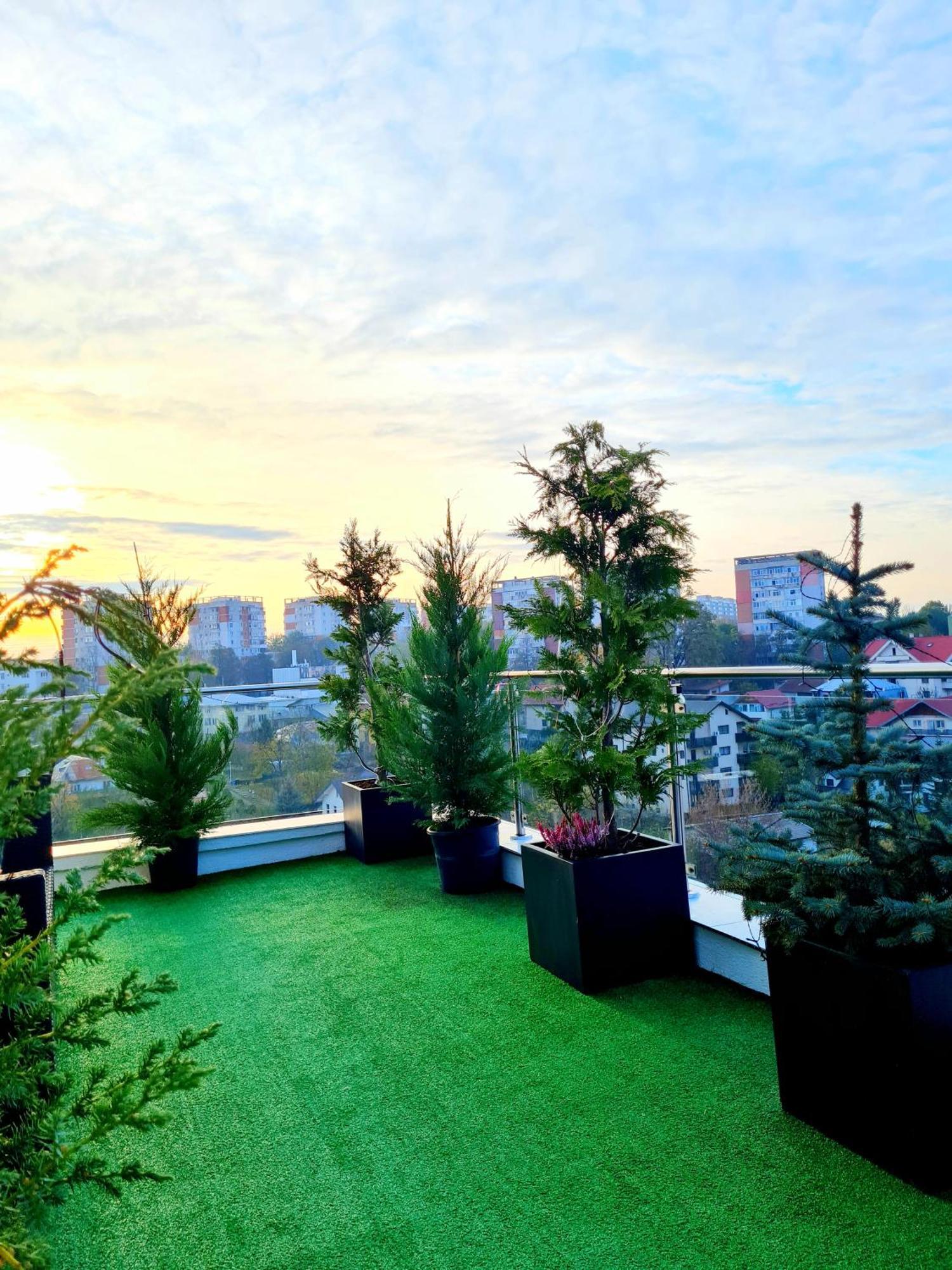 Ferienwohnung Penthouse Aeroport Iasi Exterior foto