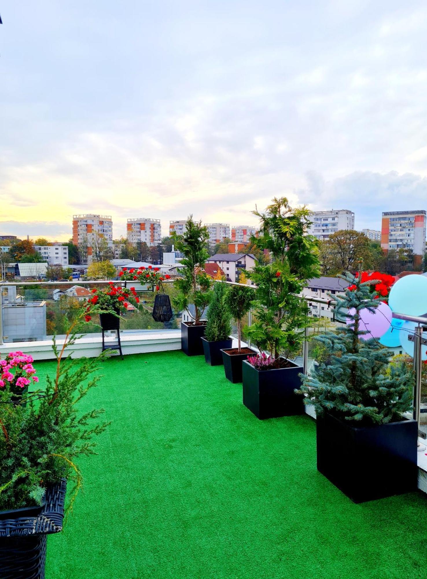 Ferienwohnung Penthouse Aeroport Iasi Exterior foto